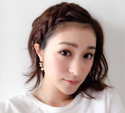 観月あこ