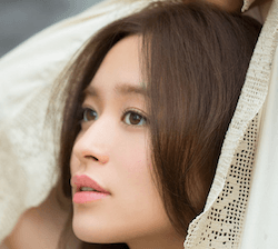 野崎萌香