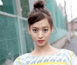 野崎萌香