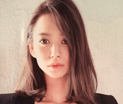 野崎萌香