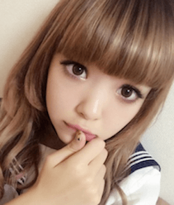 藤田ニコル