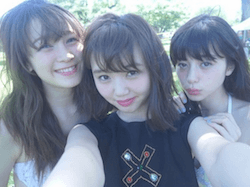 藤井サチ(左)