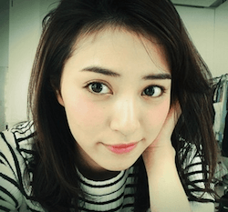 岡本あずさ