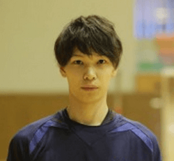 山内晶大
