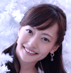 島本真衣