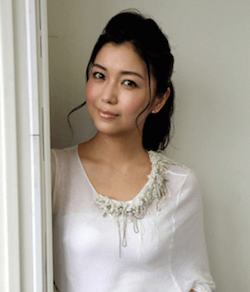 新妻聖子