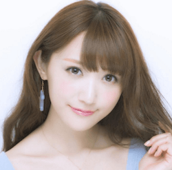 菅野結以