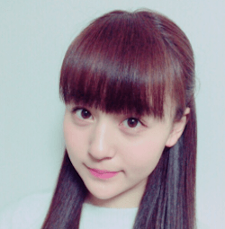 牧野真鈴