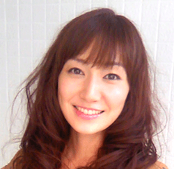 八塚彩美