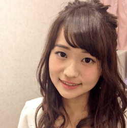篠原梨菜