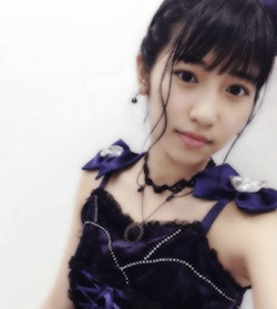 山下エミリー
