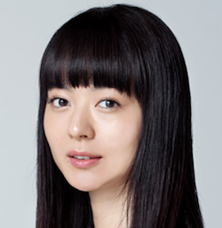 中村映里子