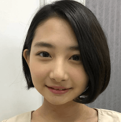 小室ゆら