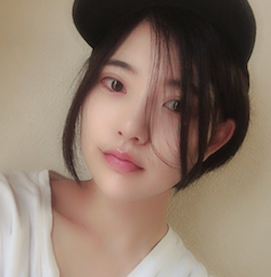 山本亜依