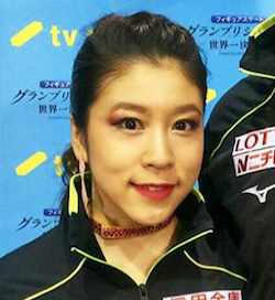村元哉中