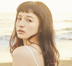 皆本麻帆