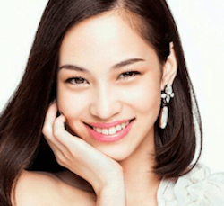 水原希子