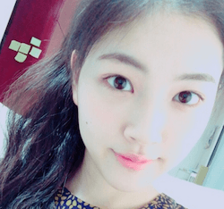 今野鮎莉