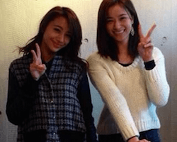高橋メアリージュン(左)と高橋ユウ(右)