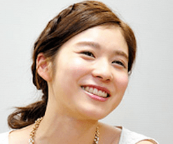 松岡茉優