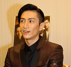 伊勢谷友介