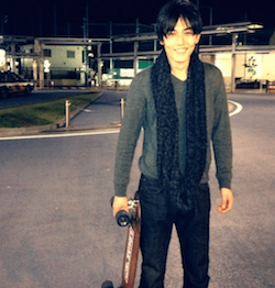 蕨野友也