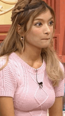 ローラ