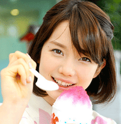 弘中綾香