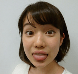 弘中綾香