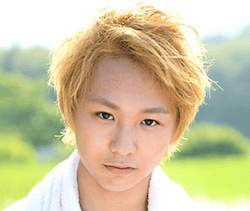須賀健太