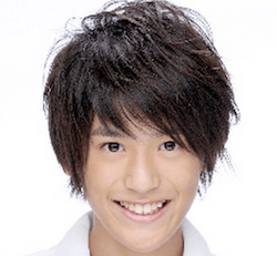 中村嘉惟人