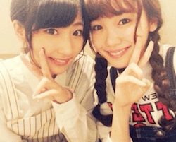 武田玲奈(左)と飯豊まりえ(右)