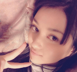 綾那