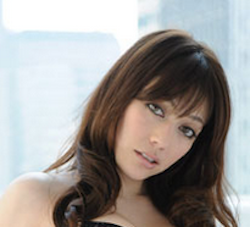 塚本奈々美