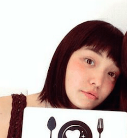 我妻三輪子