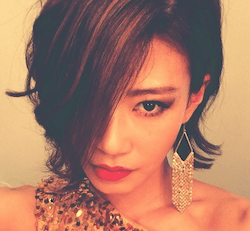 高野人母美