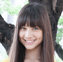 長谷川ニイナ