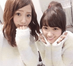 高山一実(右)と能條愛未(左)