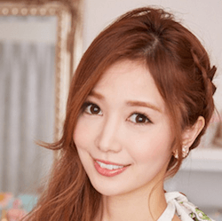 関有美子