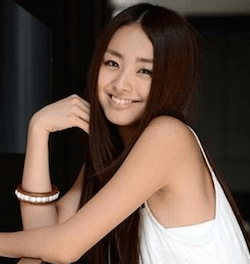 荒井玲良