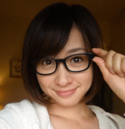 黛英里佳