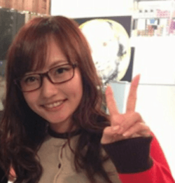 島本真衣