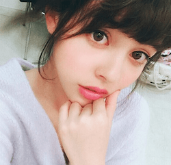 加藤ナナ
