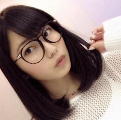 横山由依