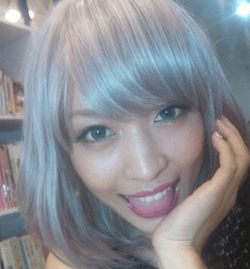 黒川芽以