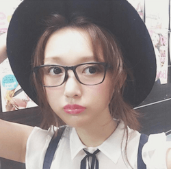 菅野結以