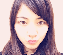 杉山セリナ