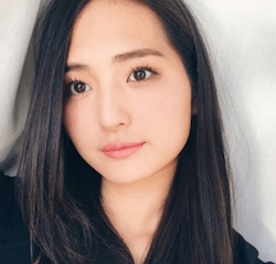 山賀琴子