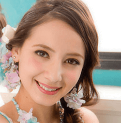 立花カロリーネ