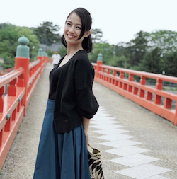 英智佳